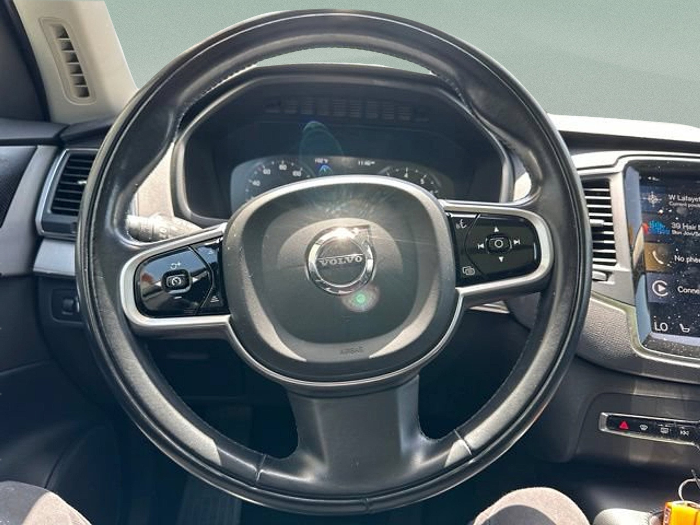 2022 Volvo XC90 T5 Momentum 7 Passenger
