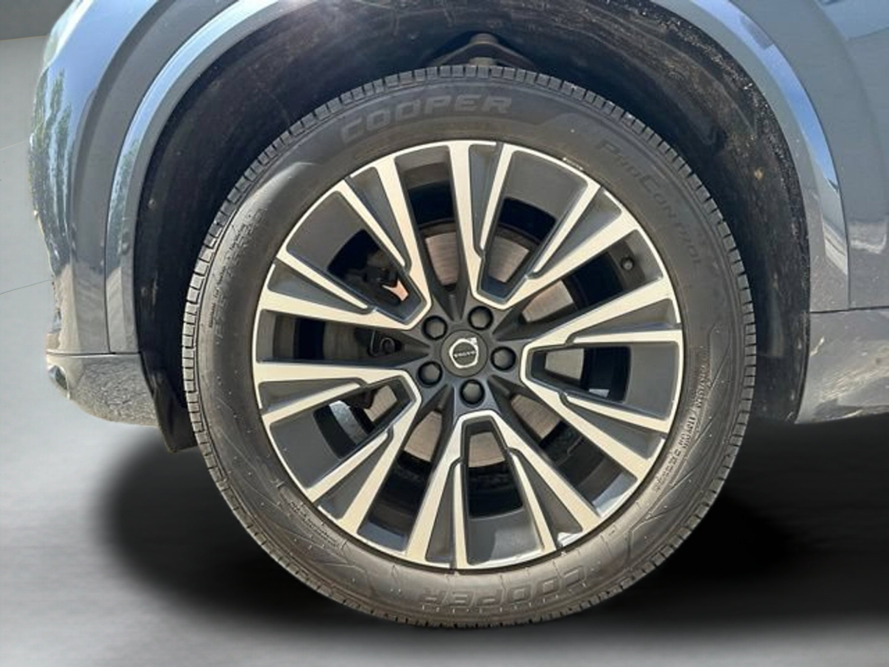 2022 Volvo XC90 T5 Momentum 7 Passenger