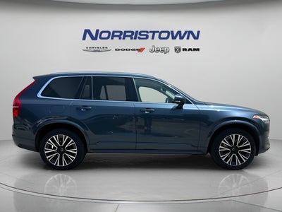 2022 Volvo XC90 T5 Momentum 7 Passenger