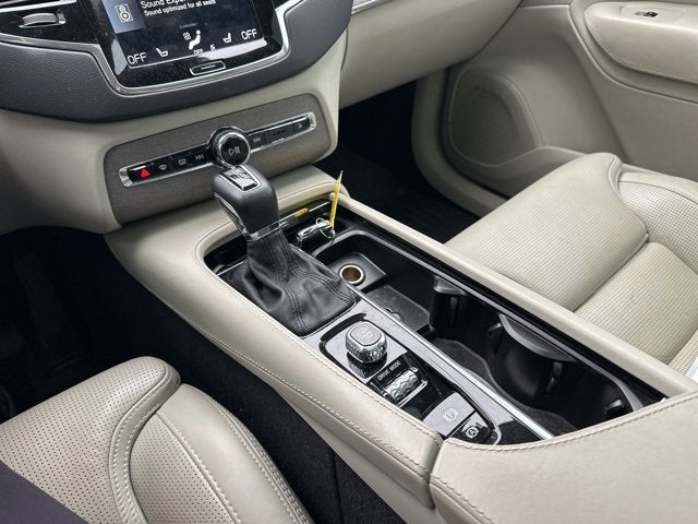 2020 Volvo XC90 T6 Inscription 7 Passenger