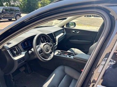 2025 Volvo XC60 B5 Plus